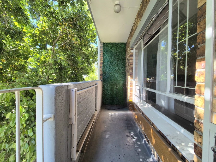 2 Bedroom Property for Sale in Claremont Western Cape
